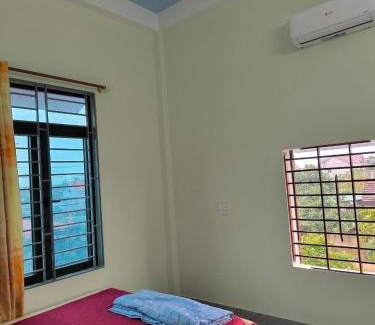 Le Thuy Casa | Blue House Tan Ha