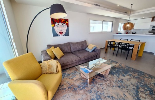 Cumbre del Sol Apartamento | Blue Infinity, A Stunning Luxury Apartment with Amazing Sea Views.