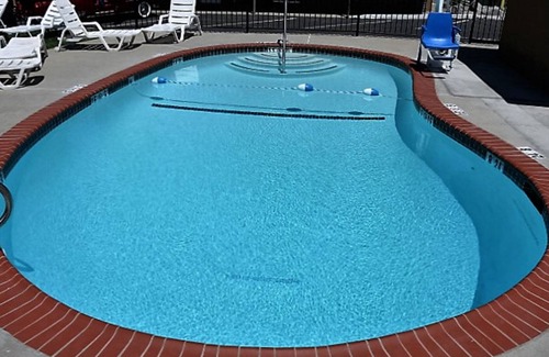 Lakeside Park Hotel | Blue Jay Lodge