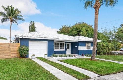 Old Northwood Casa | Blue Lagoon - Heated Pool, Mins To Wpb Dt