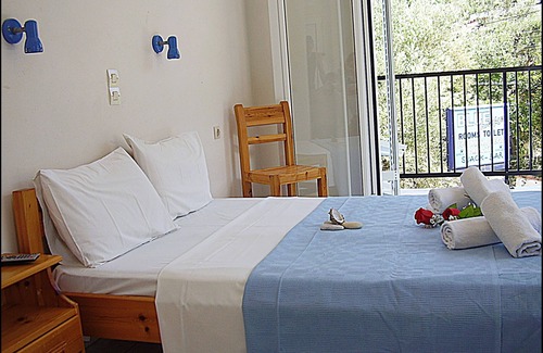 Limni Keri Casa | Blue Lake