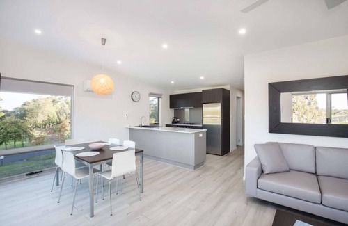 Mount Gambier Hotel | Blue Lake Holiday Park