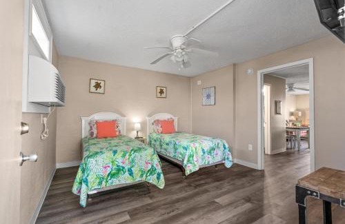 North Myrtle Beach Apartamento | Blue Mist Villas Unit 202 is an oceanfront Condo in Chery Grove