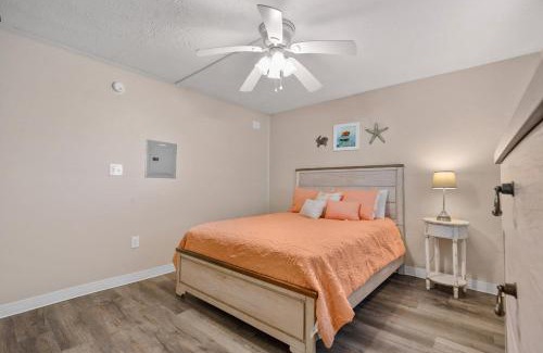 North Myrtle Beach Apartamento | Blue Mist Villas Unit 202 is an oceanfront Condo in Chery Grove