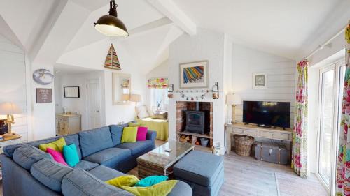 Filey Casa | Blue Moon at The Bay Filey, sleeps 4-5, 2 dogs welcome