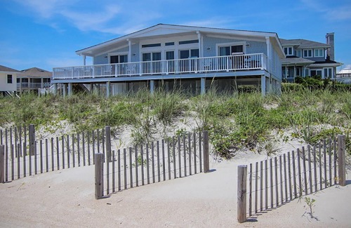 Shell Island Casa | Blue Moon Cottage by Sea Scape Properties
