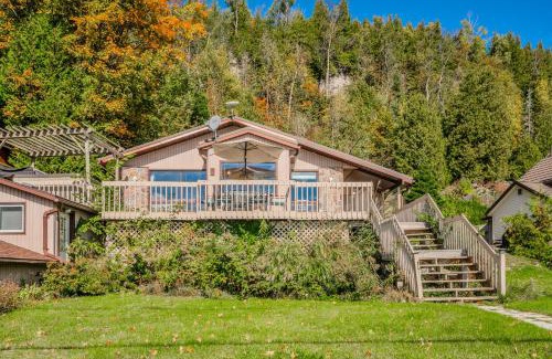 Wiarton Casa | Blue Moon Waterfront W Hot Tub