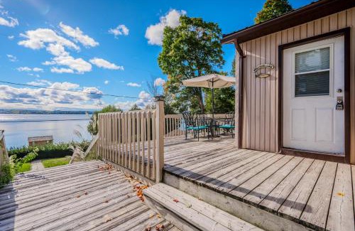 Wiarton Casa | Blue Moon Waterfront W Hot Tub
