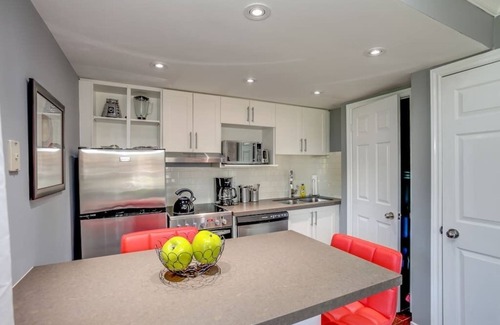 Craigleith Condominio | Blue Mountain Luxury Studio - Crave TV