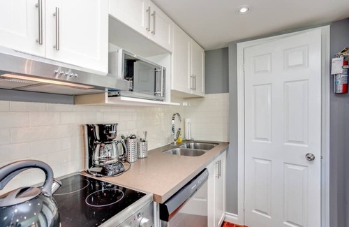 Craigleith Condominio | Blue Mountain Luxury Studio - Crave TV