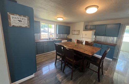 Elgin Casa | Blue Mountain Retreat
