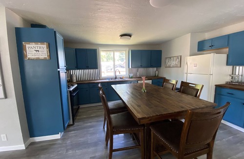 Elgin Casa | Blue Mountain Retreat