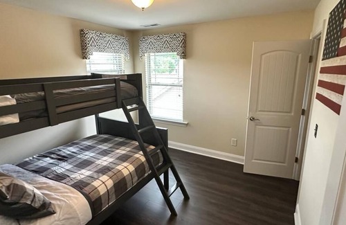Rolesville Casa | Blue Oak is where you can relax, Enjoy, and bond with your colleagues and family