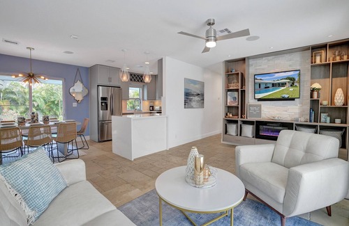 Imperial Point Casa | Blue Oasis. Pool, BBQ, Basketball Court