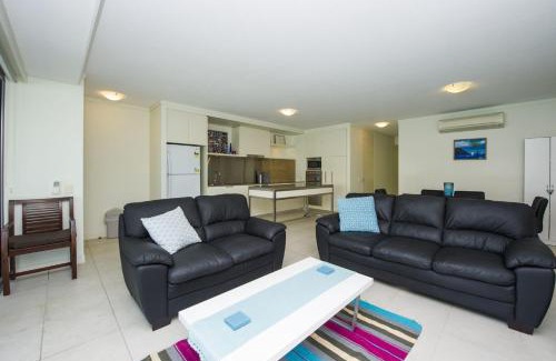 Nelly Bay Apartamento | Blue on Blue Apartment 813