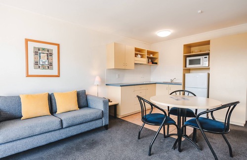 Queenstown City Centre Hotel | Blue Peaks Lodge