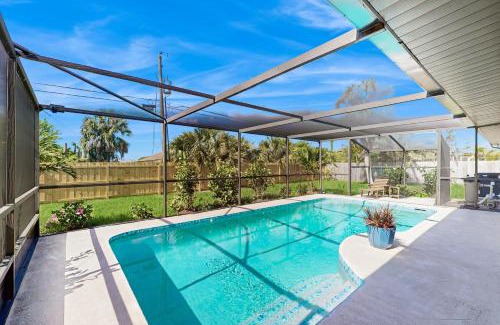Englewood East Casa | Blue Pearl