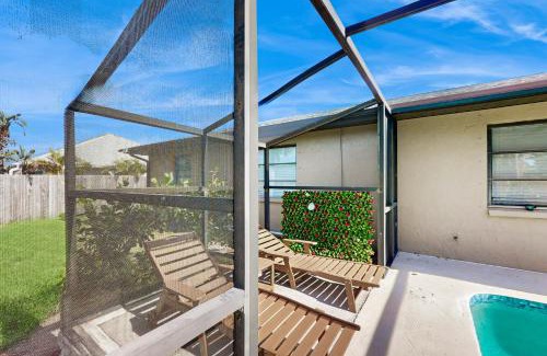 Englewood East Casa | Blue Pearl