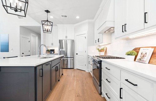 Waco Casa | Blue Retreat on 5th - 3.5 Bathrooms!