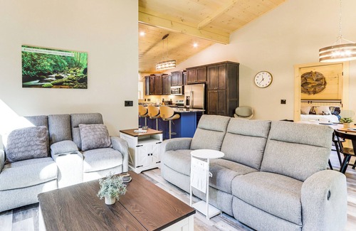 Copperhill Cabina | Blue Ridge Adventure Base: Grill, Play, Explore!