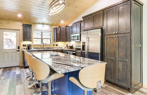 Copperhill Cabina | Blue Ridge Adventure Base: Grill, Play, Explore!