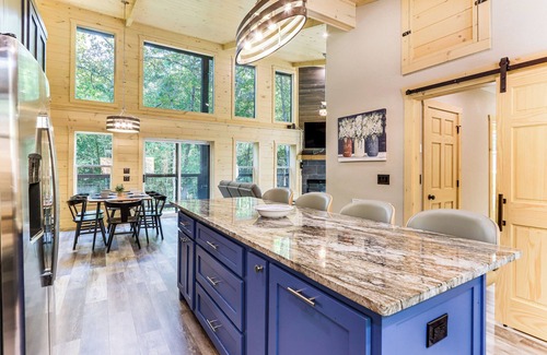 Copperhill Cabina | Blue Ridge Adventure Base: Grill, Play, Explore!