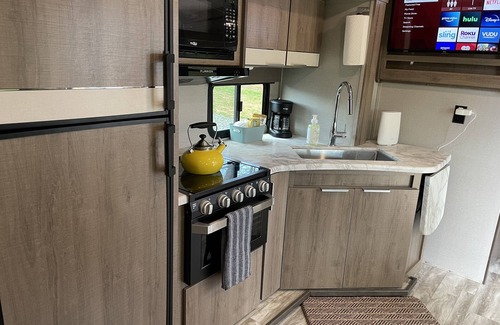 Culpeper Casa | Blue Ridge Bunkhouse RV Rental on Homestead