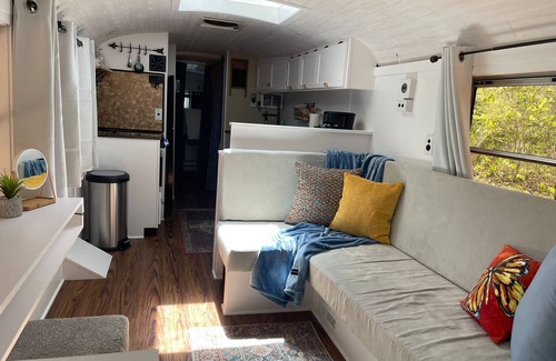 Brevard Casa | Blue Ridge Bus