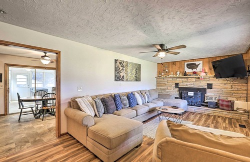 Brevard Casa | Blue Ridge Mountain Escape w/ Hot Tub, Grill!