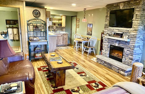 Brevard Apartamento | Blue Ridge Getaway, admite mascotas