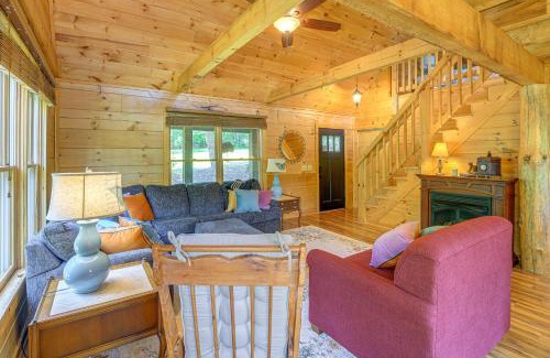 Vesta Casa | Blue Ridge Mtns Retreat with Views, 1 Mi to Parkway!