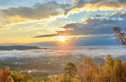 Cana Casa | Blue Ridge Parkway Panoramic Paradise-60 Mile View