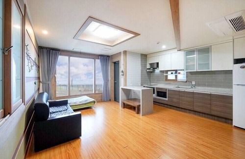 Yeongdeok Apartamento | Blue Road Town Pension (Bada-dong)