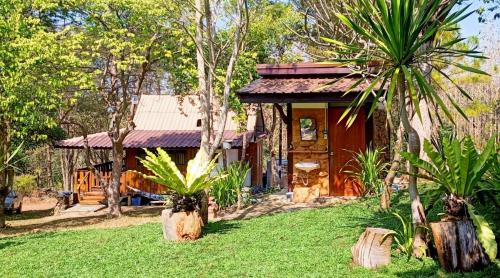 Kaset Sombun Casa | Blue Sky Hills Home Stay