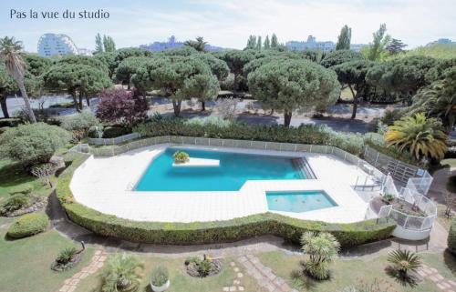 La Petite Motte Apartamento | Blue Sky La Grande Motte Studio -Pool-5min Beach -Queensizebed -WiFi