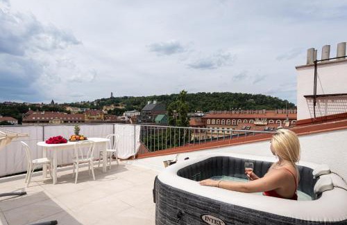 Smichov Apartamento | Blue Sky Residence