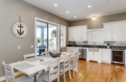 Caribbean Isle Casa | Blue Sound: Gorgeous LARGE, PRIVATE HOME in Gated Beach Community