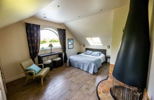 Saint-Wambert-des-Trois-Vallees Cama Y Desayuno | BLUE SPA Suite 2 pers JACCUZZI AND PRIVATE HAMMAM, breakfasts and SPA access