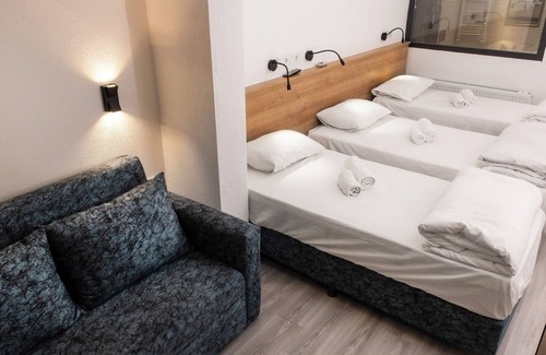 Burhaniye Cama Y Desayuno | Blue Topas Otel