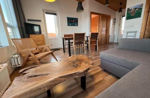Reykholt Casa | Blue View Cabin 4A With private hot tub