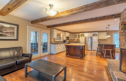 Lake of Bays Cabaña | Blue Water Acres