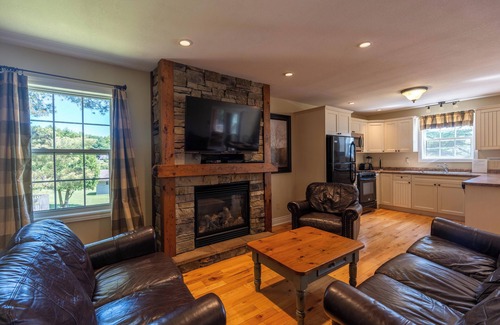 Lake of Bays Cabaña | Blue Water Acres