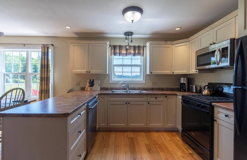 Lake of Bays Cabaña | Blue Water Acres
