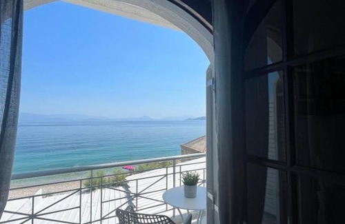 Kiato Apartamento | Blue Wave Apartment