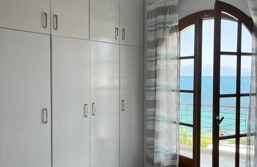 Kiato Apartamento | Blue Wave Apartment