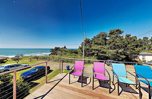 Agate Beach Casa | Blue Waves Overlook