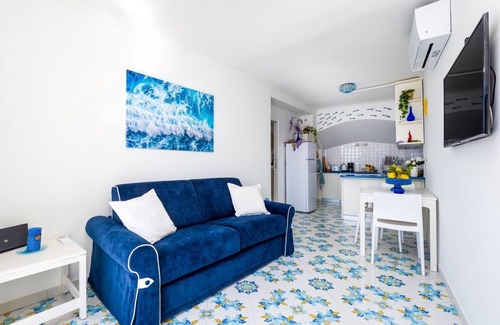Chiesa Nuova Casa | Blue Waves in Positano