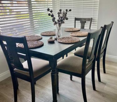 San Clemente Apartamento | Blue Whale Inn Pet and Kid Friendly Unit C