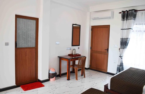 Trincomalee Casa | Blue Wings Beach Hotel