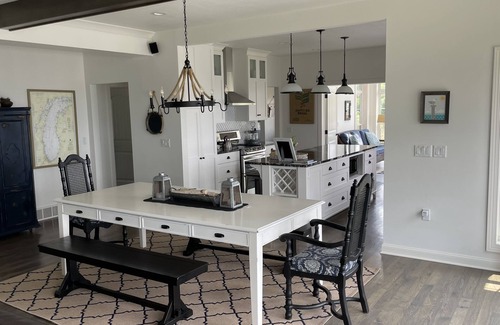 Egg Harbor Casa | Bluebell Cottage: Luxury Waterfront Home with Private Pier